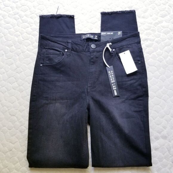 NEW Design Lab black skinny jeans distressed hem 8 - Picture 9 of 9